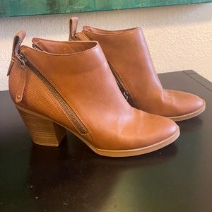 Dolce Vita Booties - size 8.5